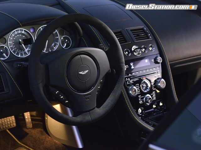 Aston Martin V12 Vantage S 2014 Picture #122 Aston Martin V12 Vantage S 2014 Picture #122